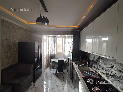 Satılır 2 otaqlı köhnə tikili 60 m²