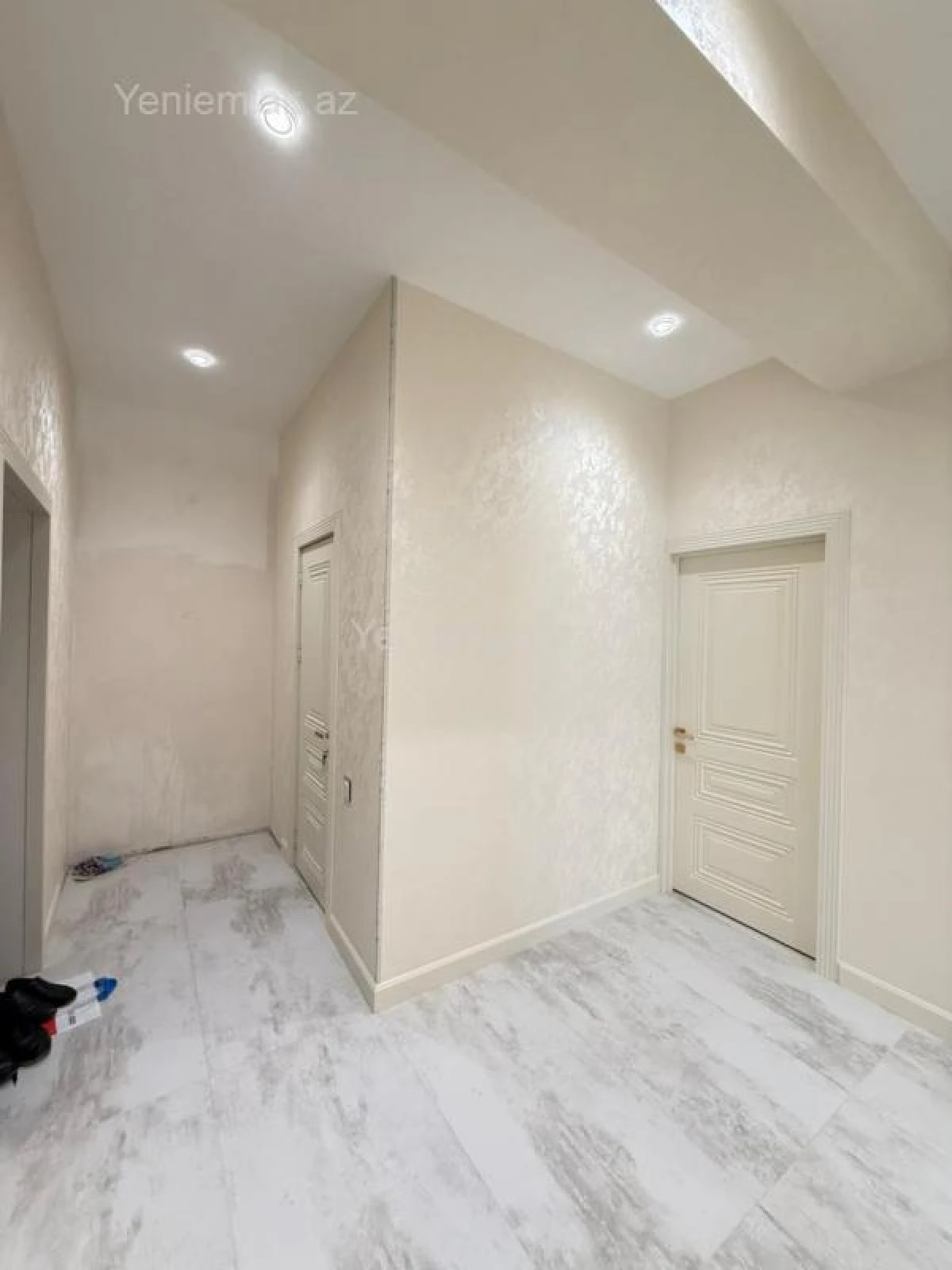 Satılır 2 otaqlı yeni tikili 74 m²