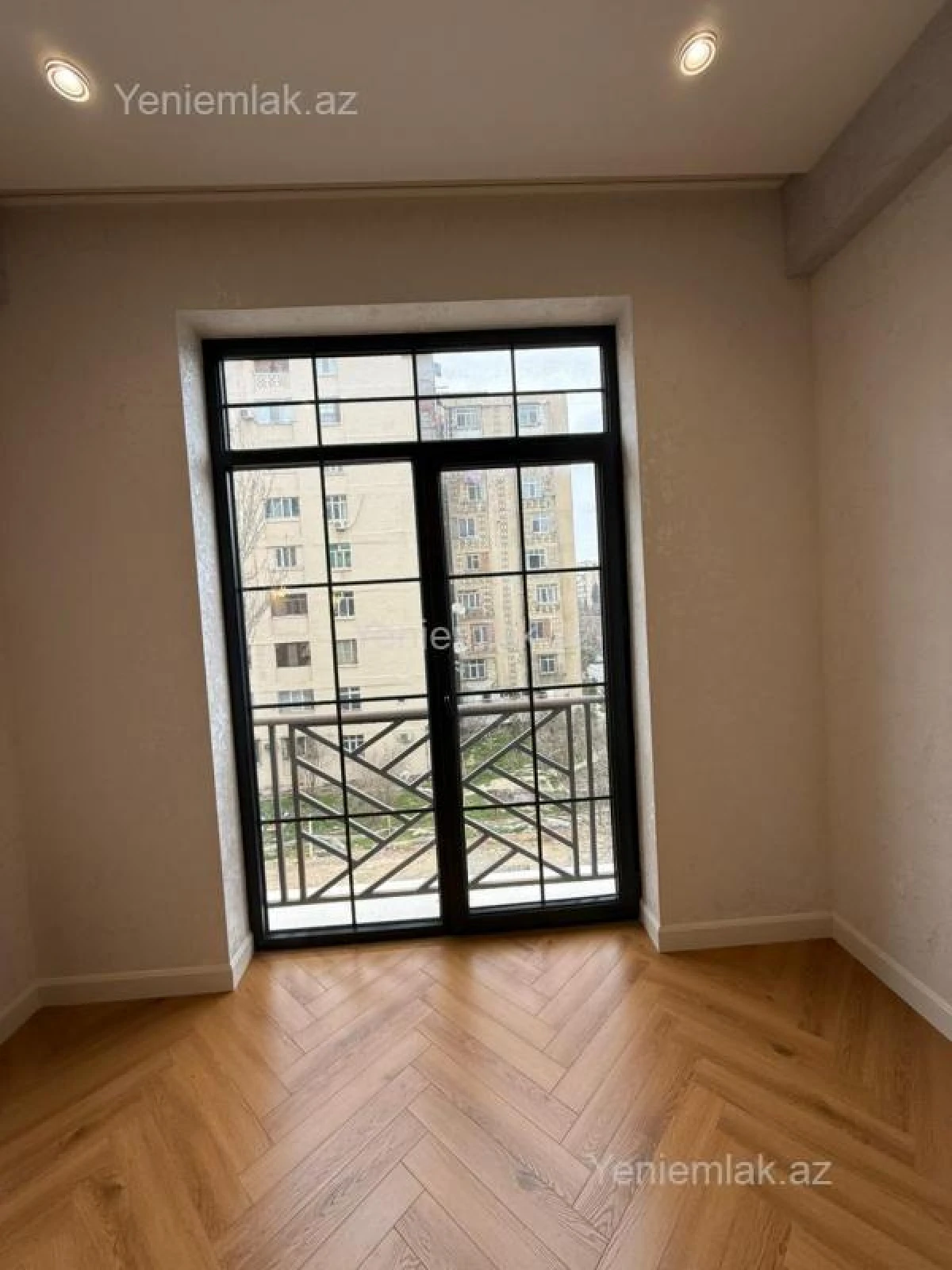 Satılır 2 otaqlı yeni tikili 74 m²