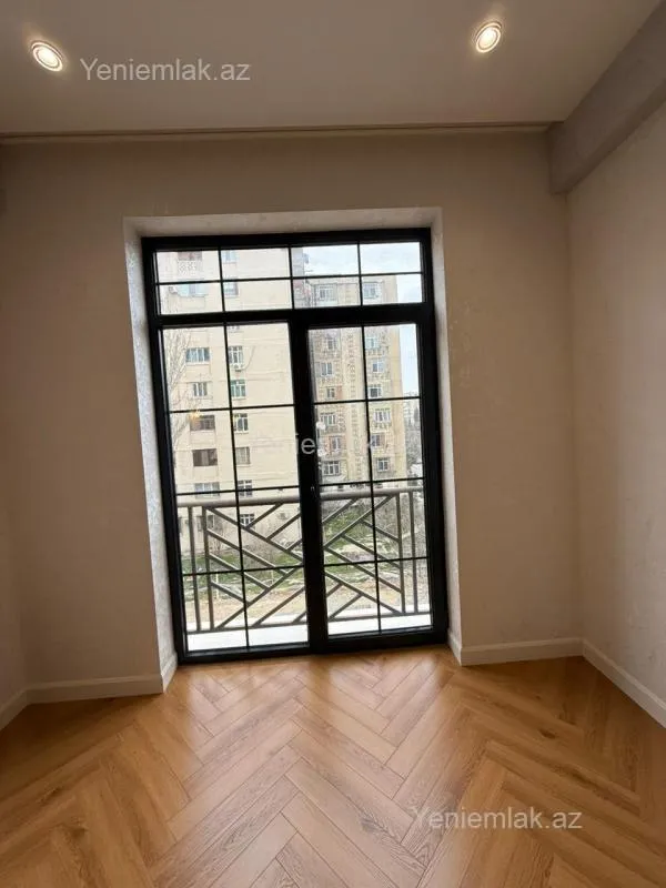 Satılır 2 otaqlı yeni tikili 74 m²