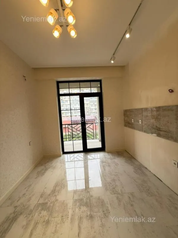Satılır 2 otaqlı yeni tikili 74 m²