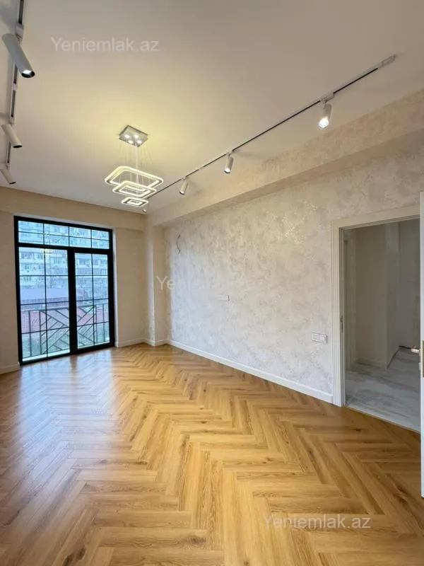 Satılır 2 otaqlı yeni tikili 74 m²