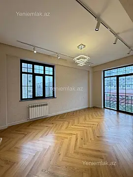 Satılır 2 otaqlı yeni tikili 74 m²