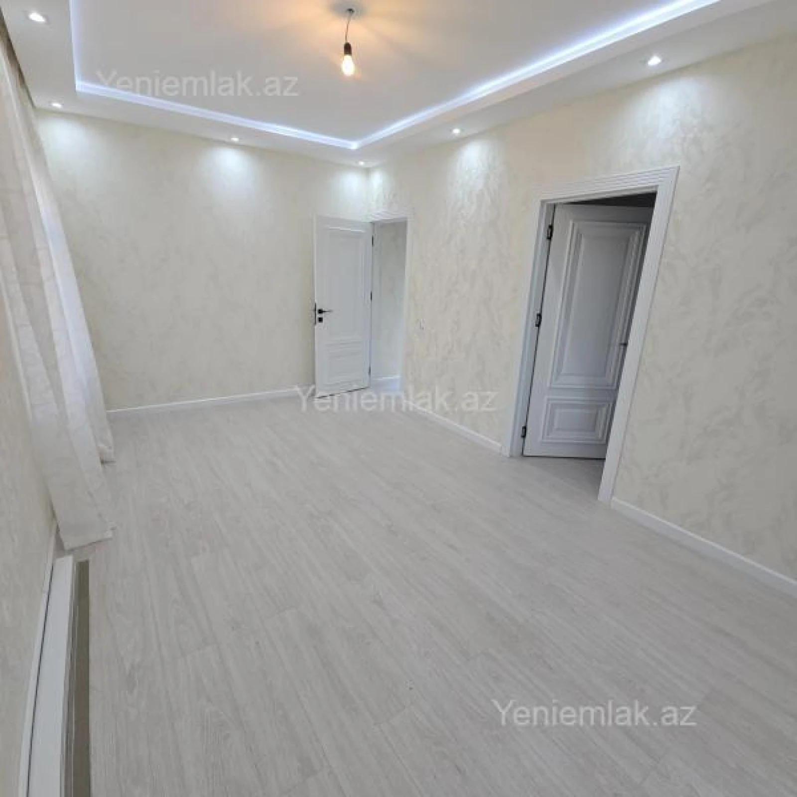 Satılır 2 otaqlı köhnə tikili 33 m²