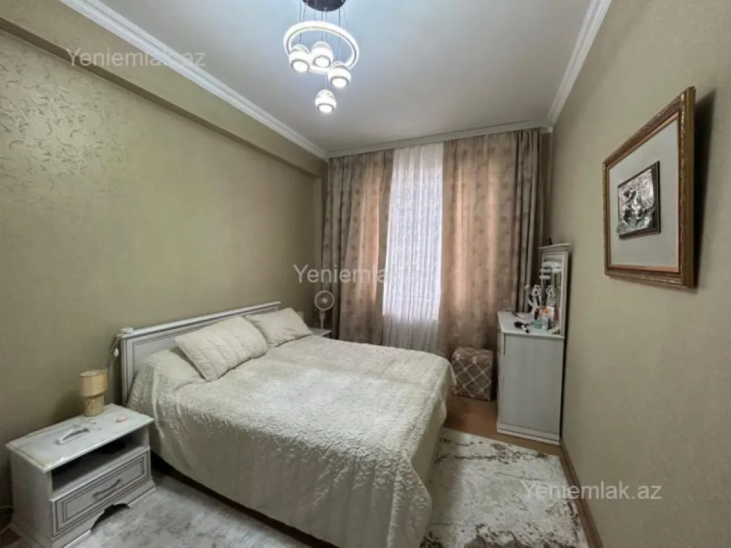 Satılır 3 otaqlı yeni tikili 86 m²