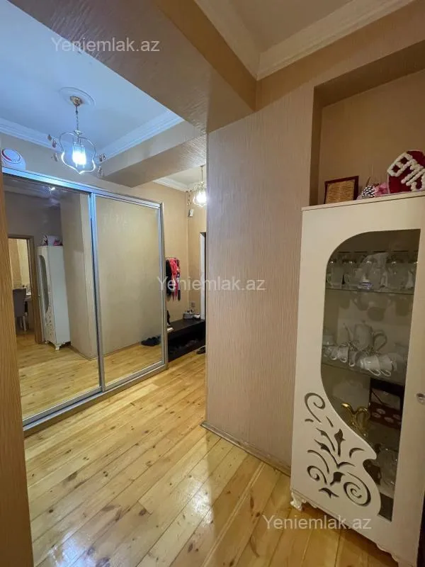 Satılır 3 otaqlı yeni tikili 101 m²