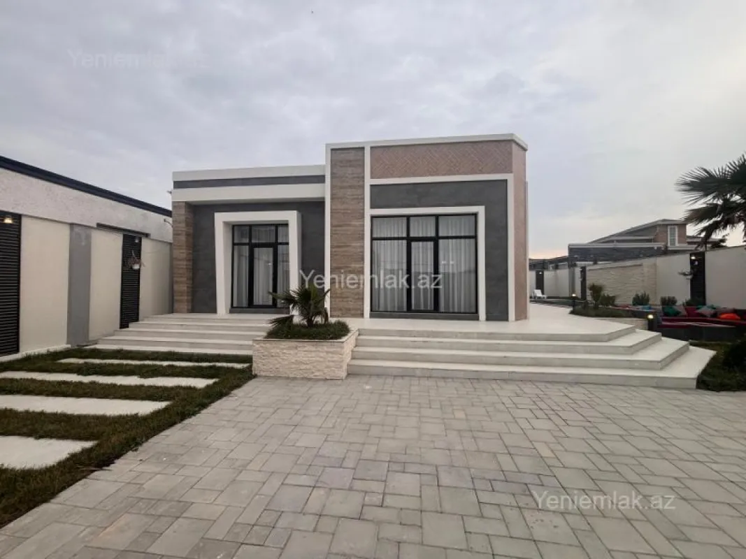 Satılır 5 otaqlı həyət evi 220 m²