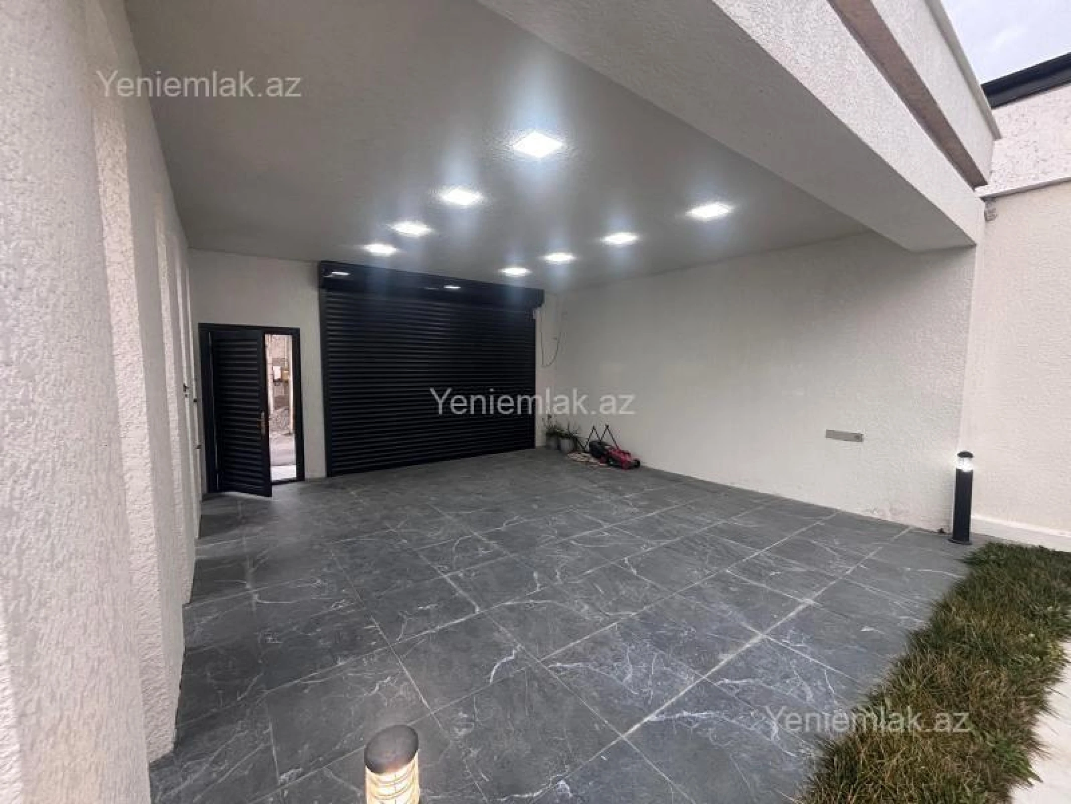 Satılır 5 otaqlı həyət evi 220 m²