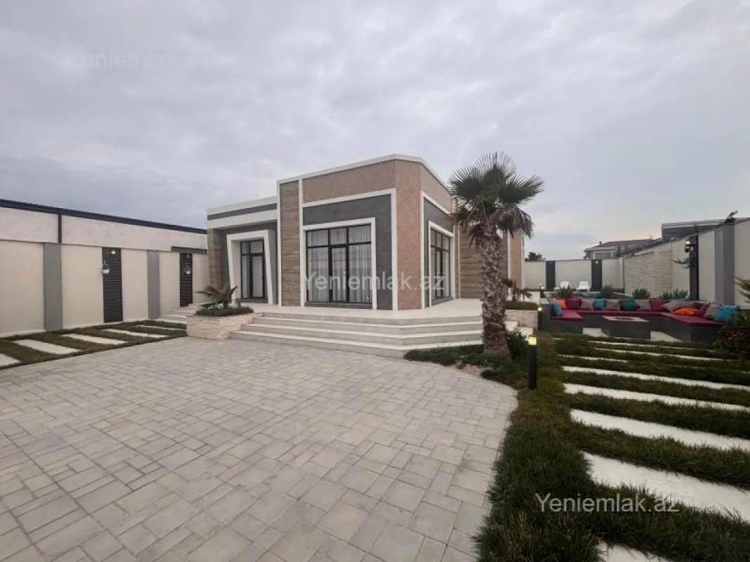Satılır 5 otaqlı həyət evi 220 m²