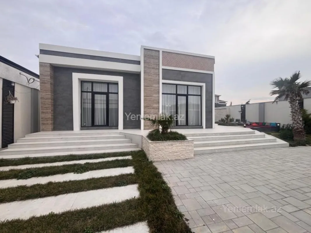Satılır 5 otaqlı həyət evi 220 m²