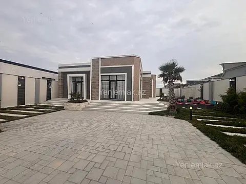 Satılır 5 otaqlı həyət evi 220 m²