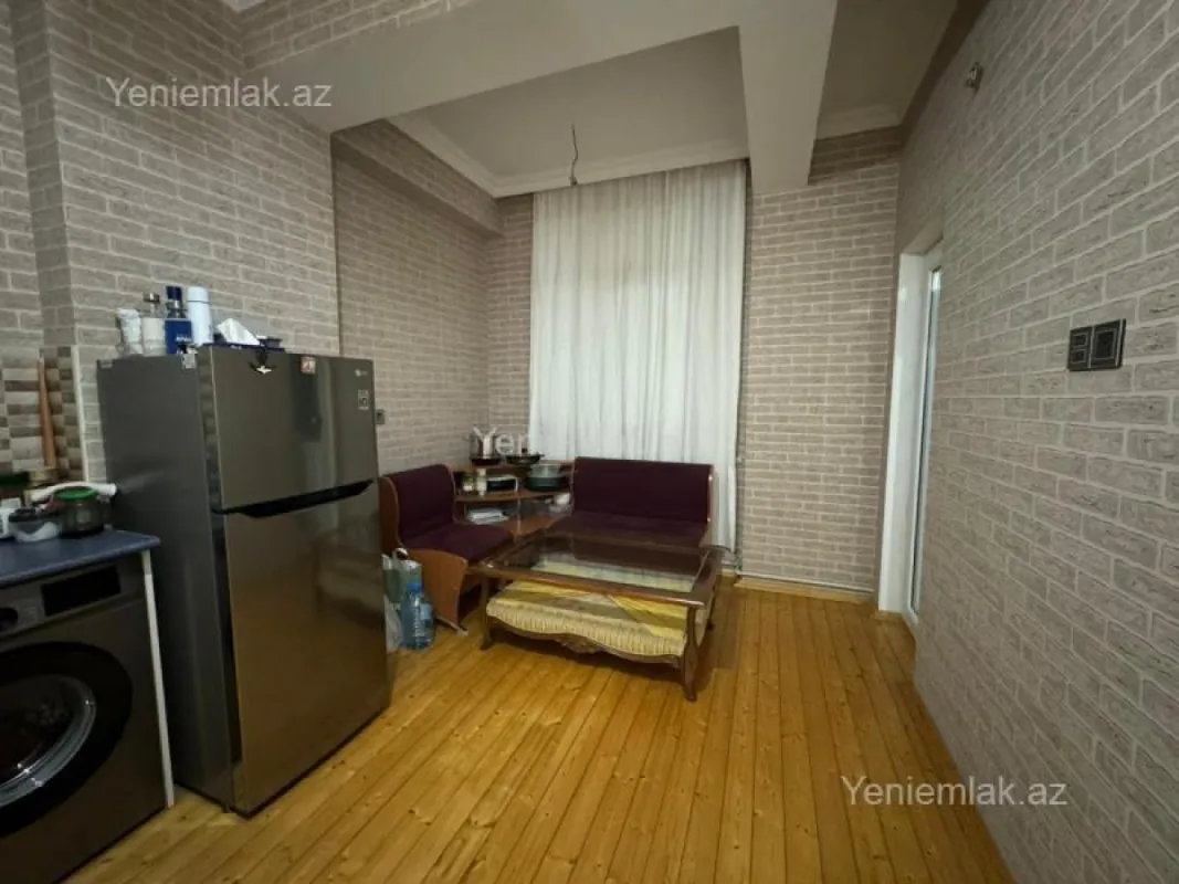 Satılır 3 otaqlı yeni tikili 90 m²