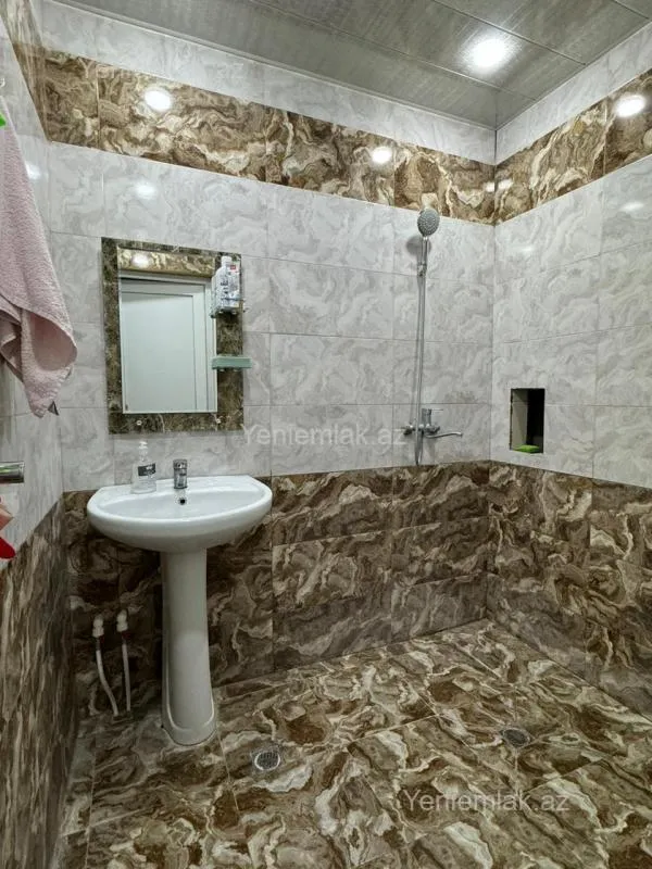 Satılır 3 otaqlı yeni tikili 90 m²