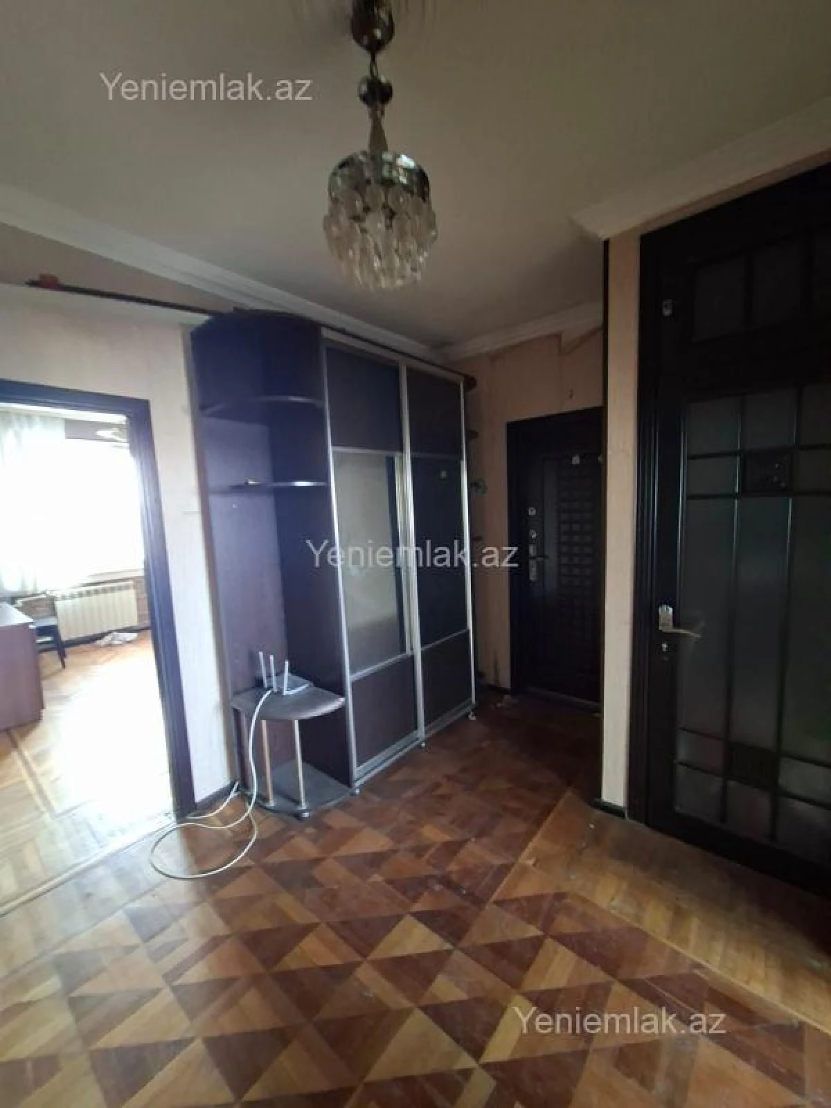 Satılır 3 otaqlı köhnə tikili 85 m²
