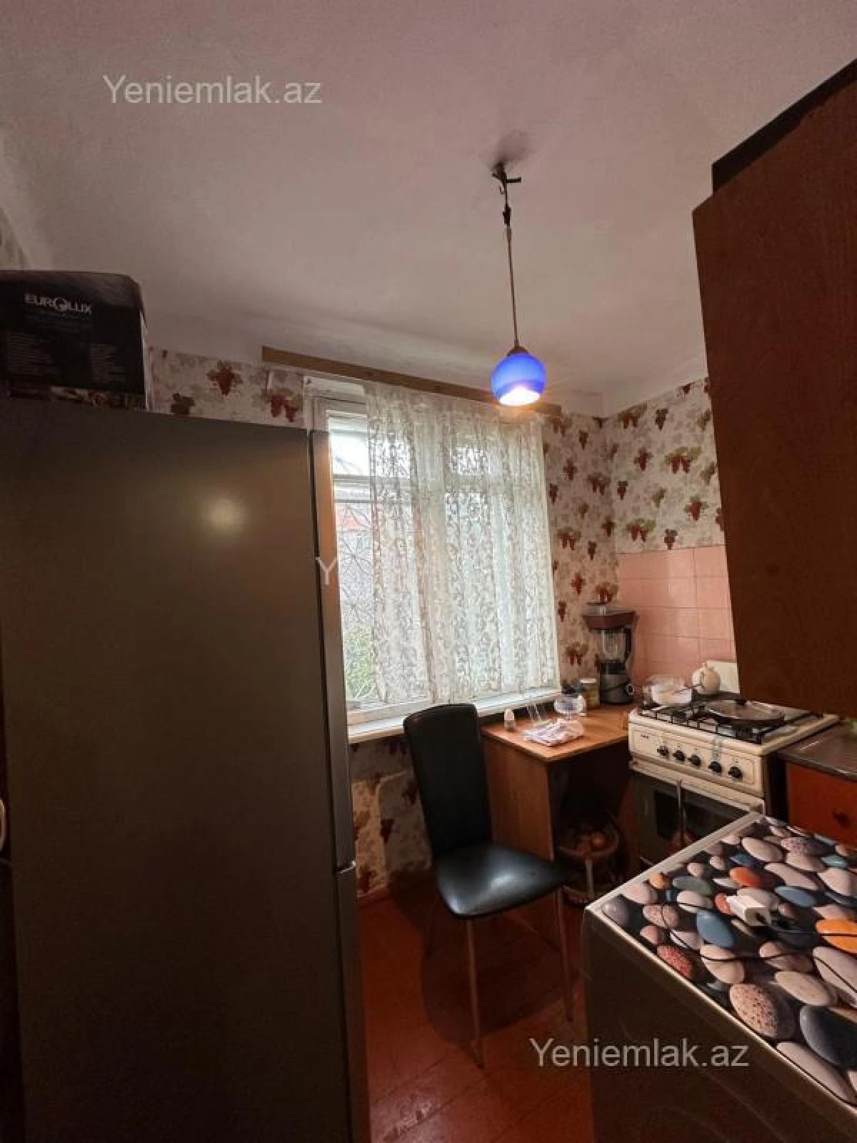 Satılır 1 otaqlı köhnə tikili 30 m²