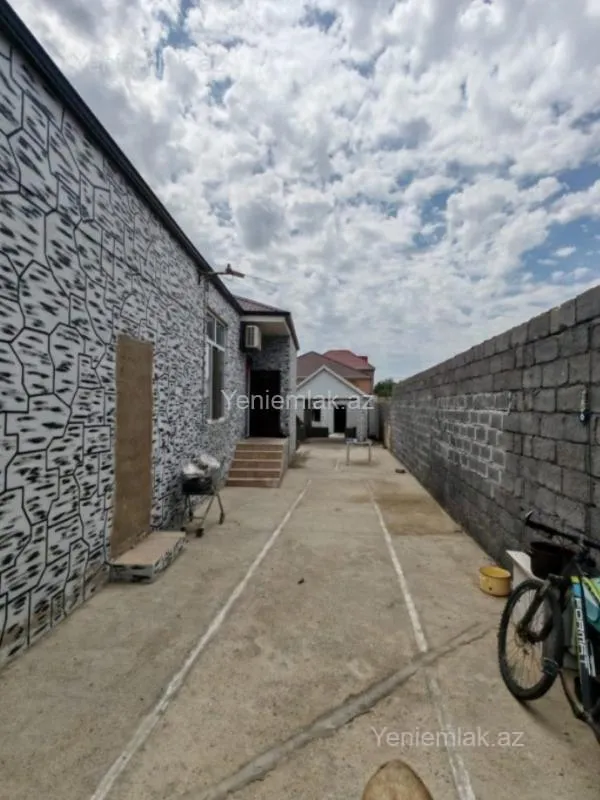 Satılır 3 otaqlı həyət evi 110 m²