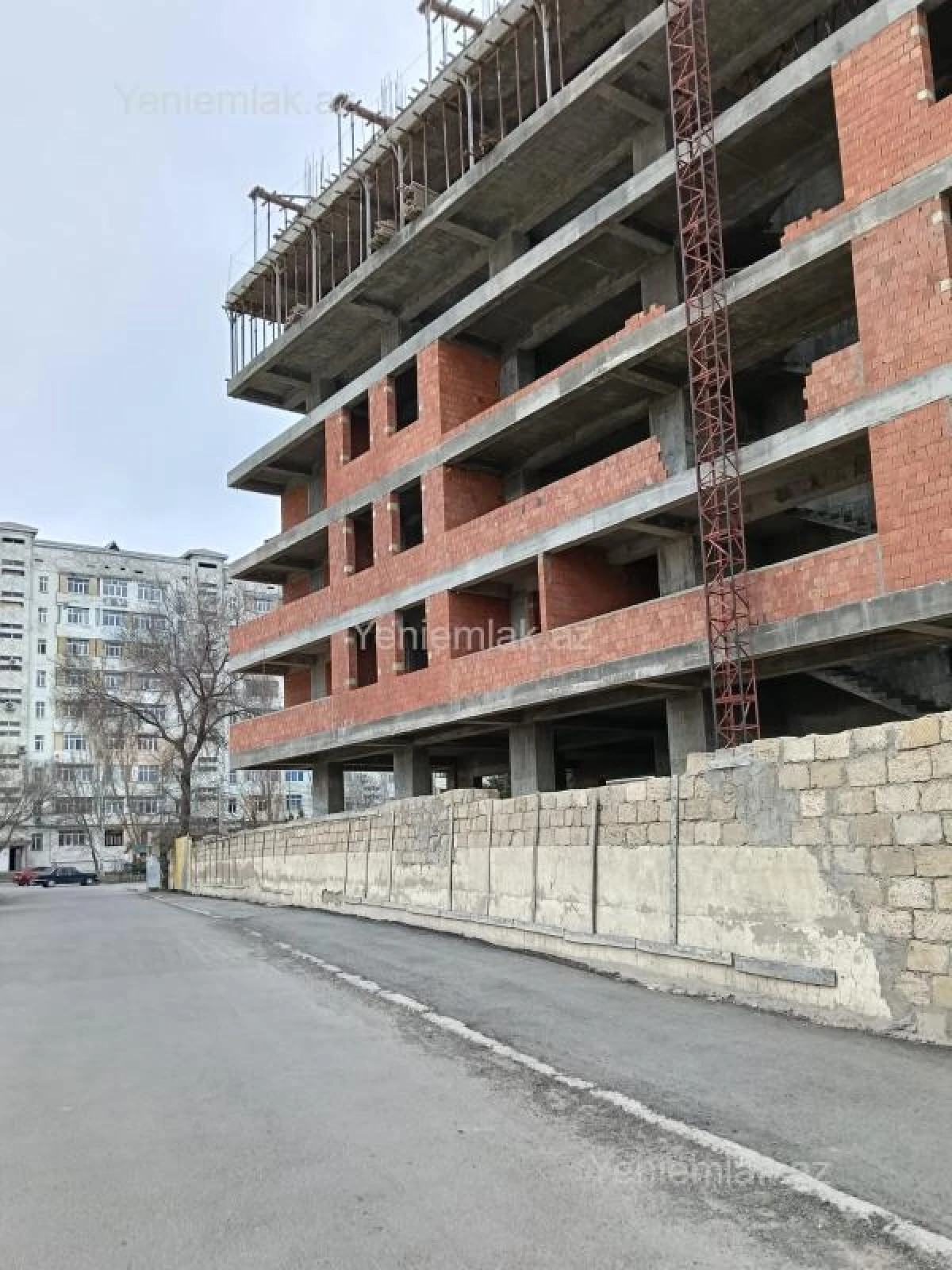 Satılır 1 otaqlı obyekt 300 m²
