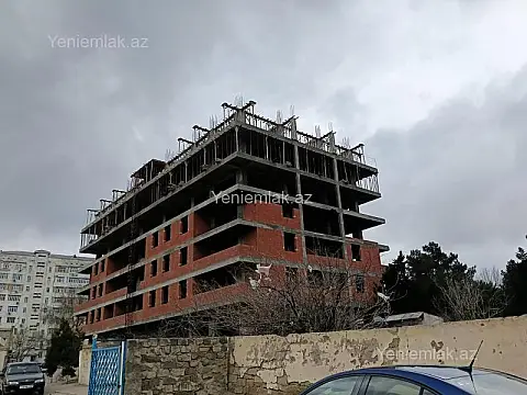 Satılır 1 otaqlı obyekt 300 m²