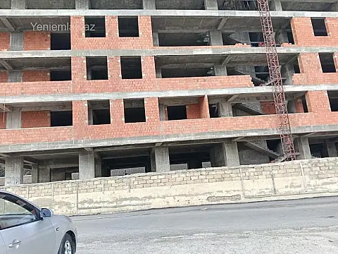 Satılır 1 otaqlı obyekt 300 m²