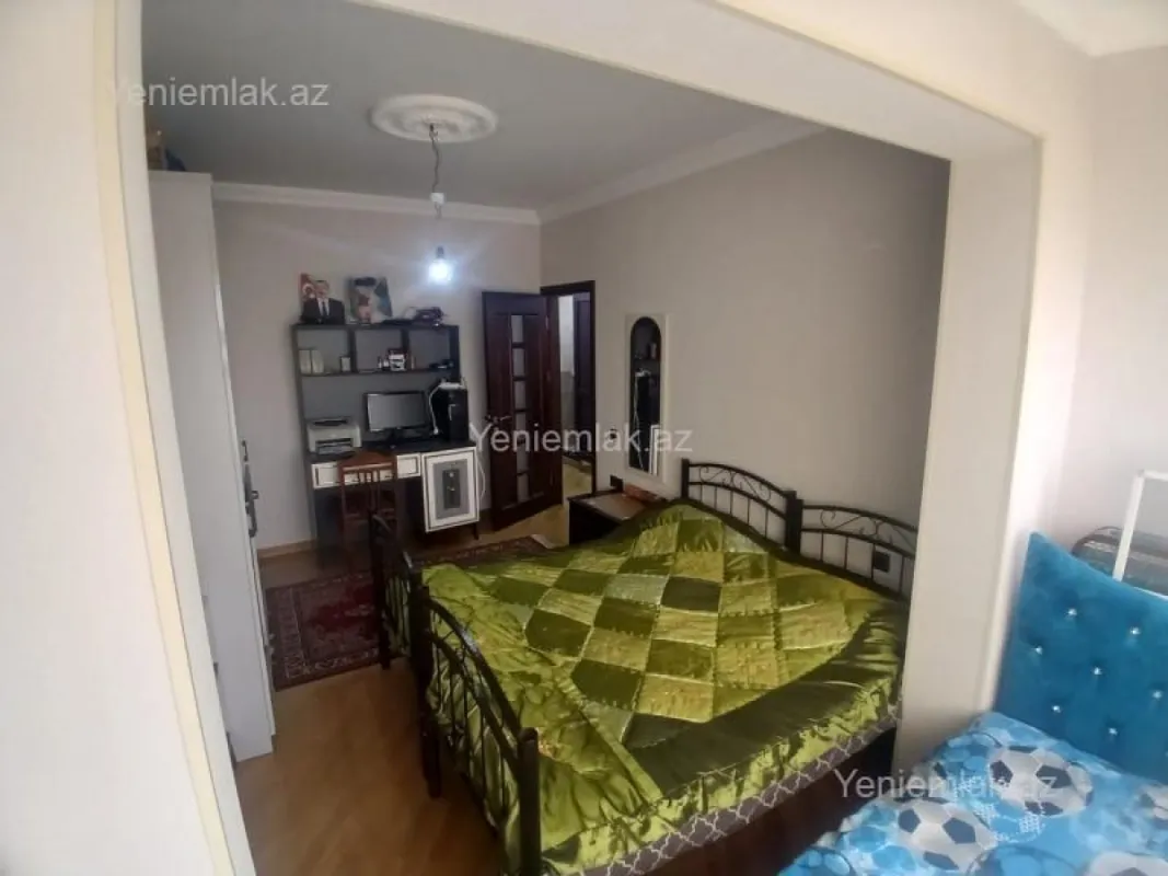 Satılır 3 otaqlı köhnə tikili 90 m²