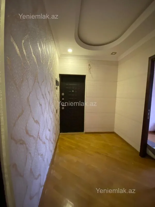 Satılır 3 otaqlı köhnə tikili 90 m²