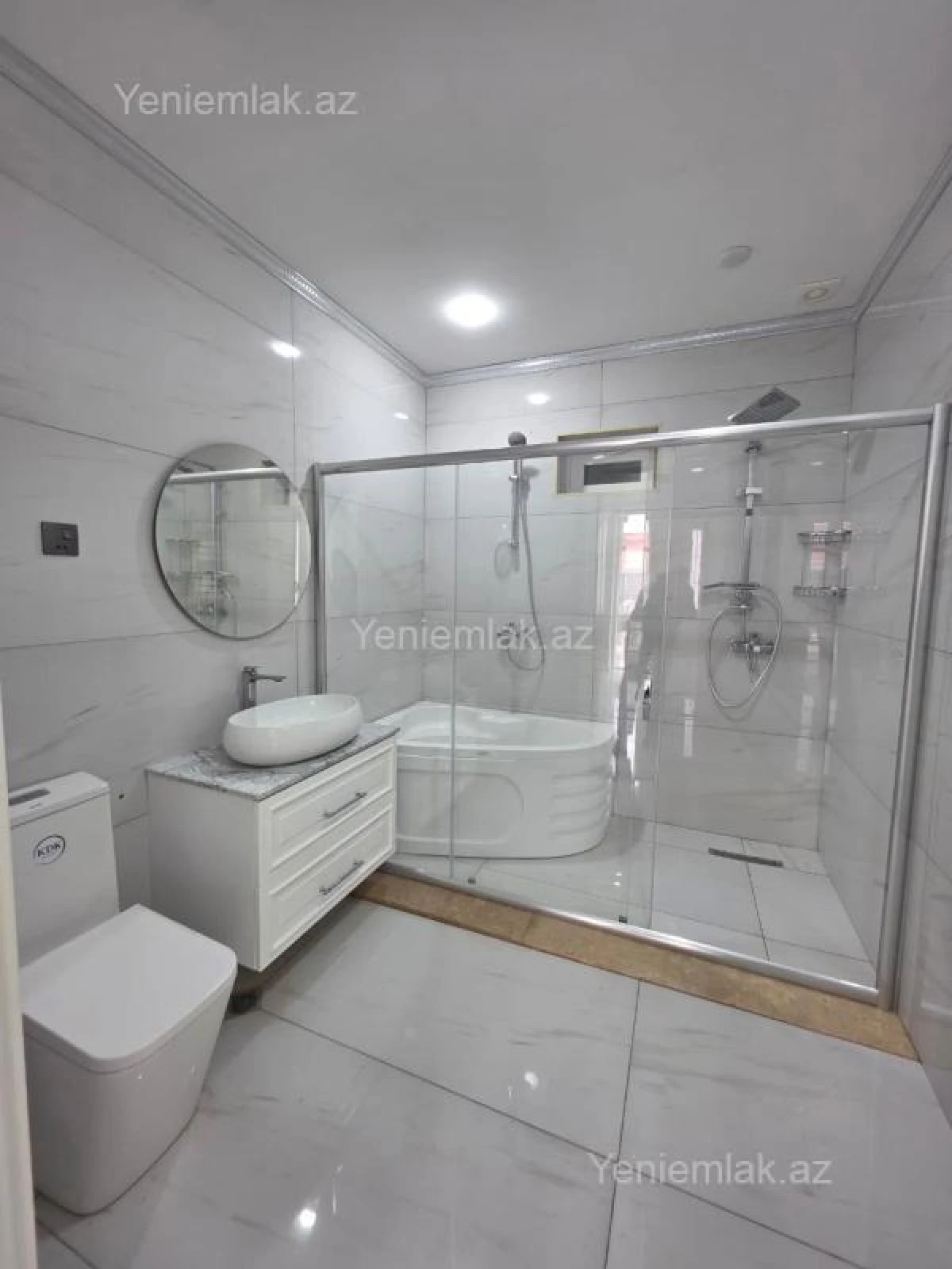 Satılır 5 otaqlı həyət evi 300 m²