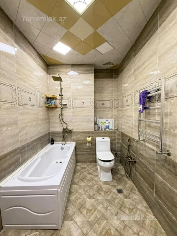 Satılır 2 otaqlı yeni tikili 64 m²