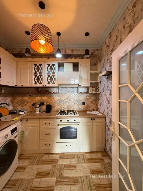 Satılır 2 otaqlı yeni tikili 64 m²