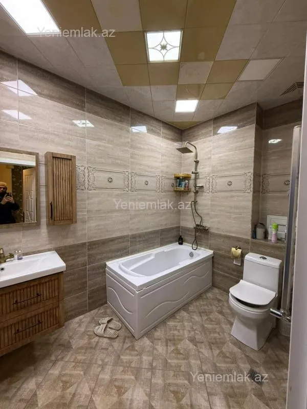 Satılır 2 otaqlı yeni tikili 64 m²