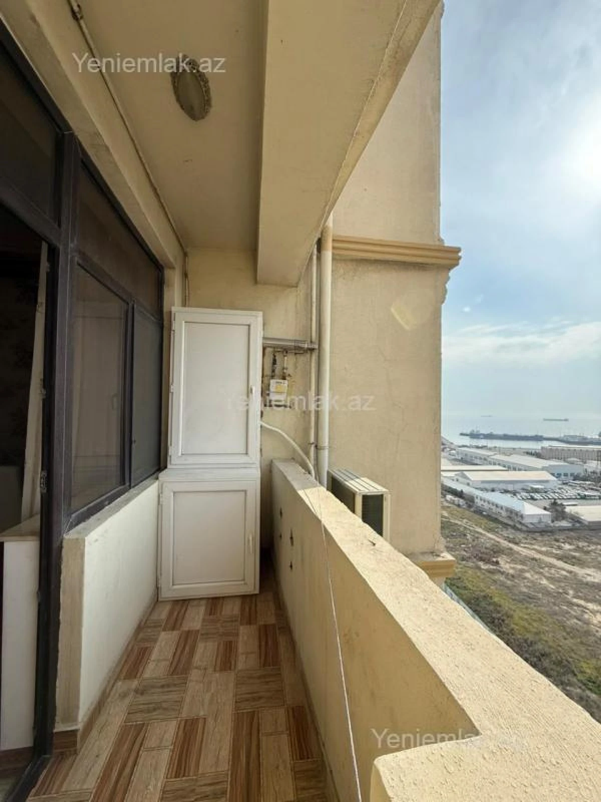 Satılır 2 otaqlı yeni tikili 64 m²