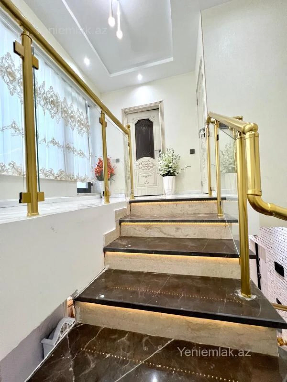 Satılır 5 otaqlı yeni tikili 432 m²