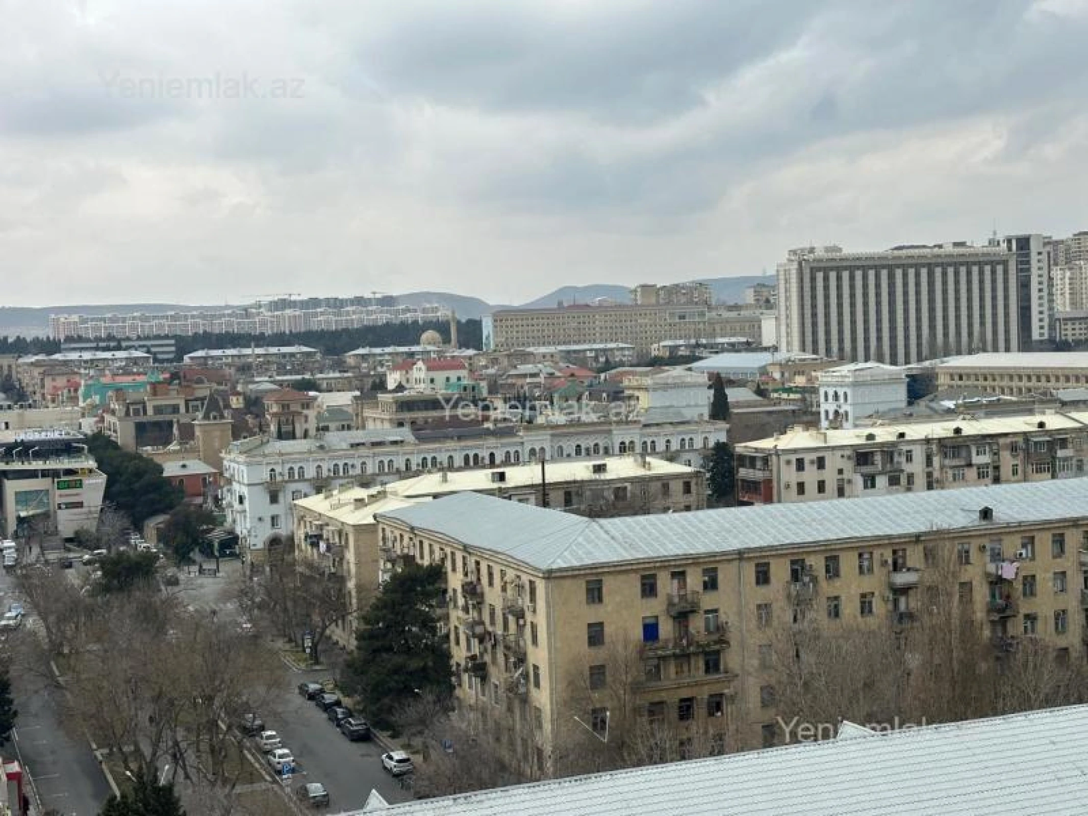 Satılır 3 otaqlı yeni tikili 140 m²