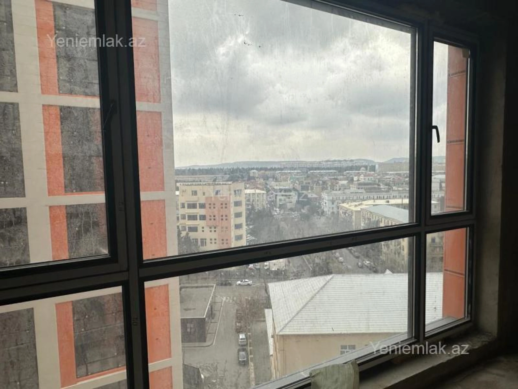 Satılır 3 otaqlı yeni tikili 140 m²