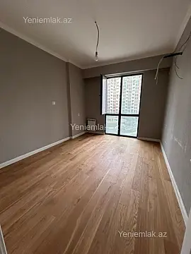 Satılır 3 otaqlı yeni tikili 83 m²
