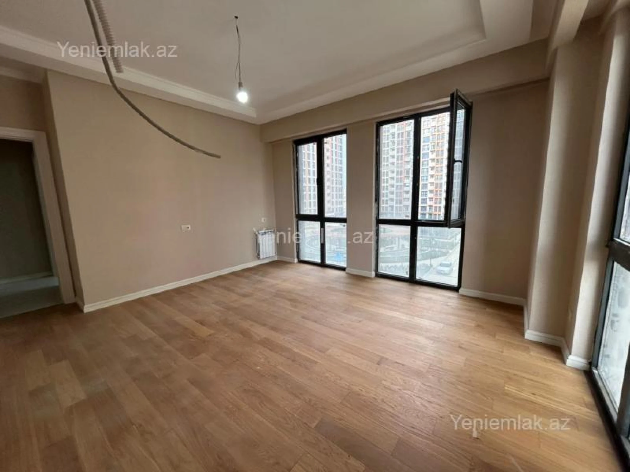 Satılır 3 otaqlı yeni tikili 83 m²