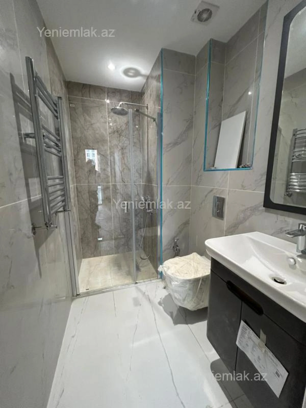 Satılır 3 otaqlı yeni tikili 83 m²