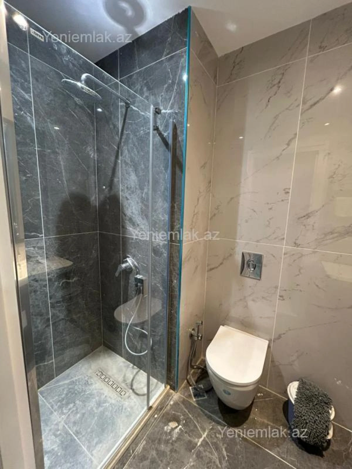 Satılır 3 otaqlı yeni tikili 83 m²