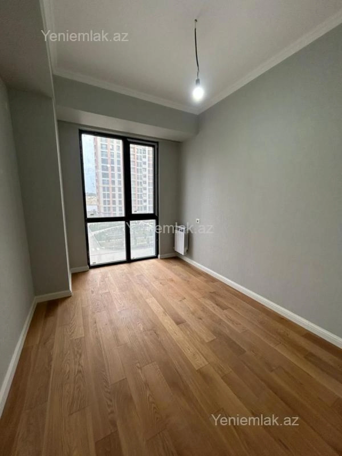 Satılır 3 otaqlı yeni tikili 83 m²