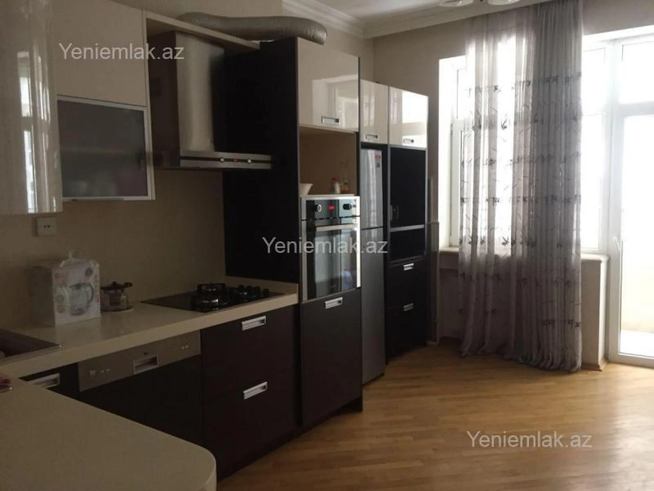 Satılır 3 otaqlı yeni tikili 120 m²
