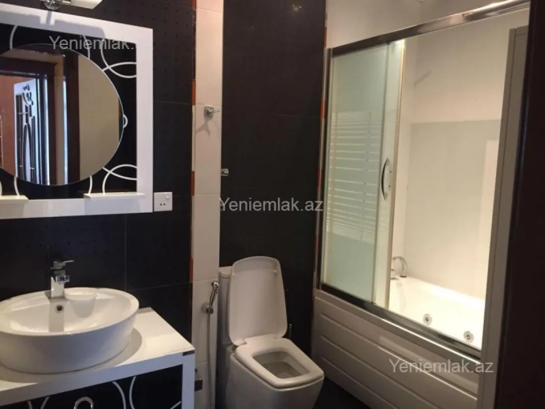 Satılır 3 otaqlı yeni tikili 120 m²