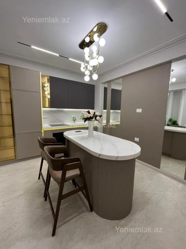 Satılır 2 otaqlı yeni tikili 65 m²