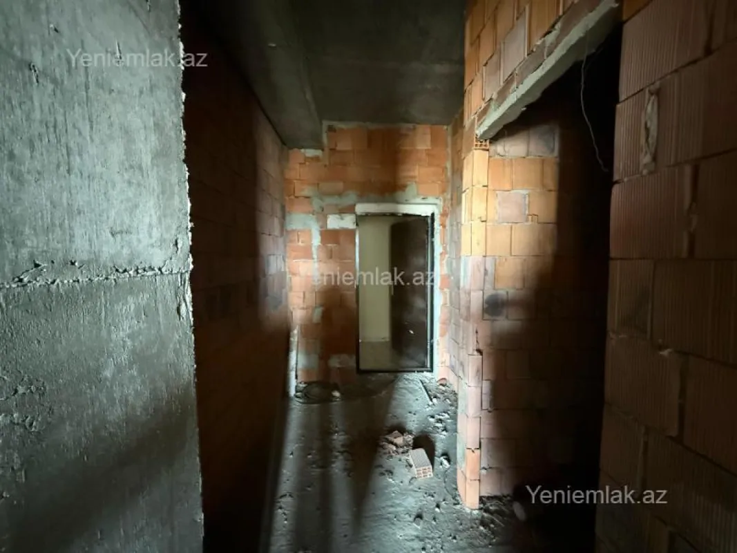 Satılır 2 otaqlı yeni tikili 79 m²