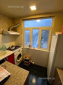 Satılır 2 otaqlı köhnə tikili 35 m²