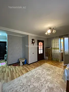 Satılır 2 otaqlı köhnə tikili 35 m²