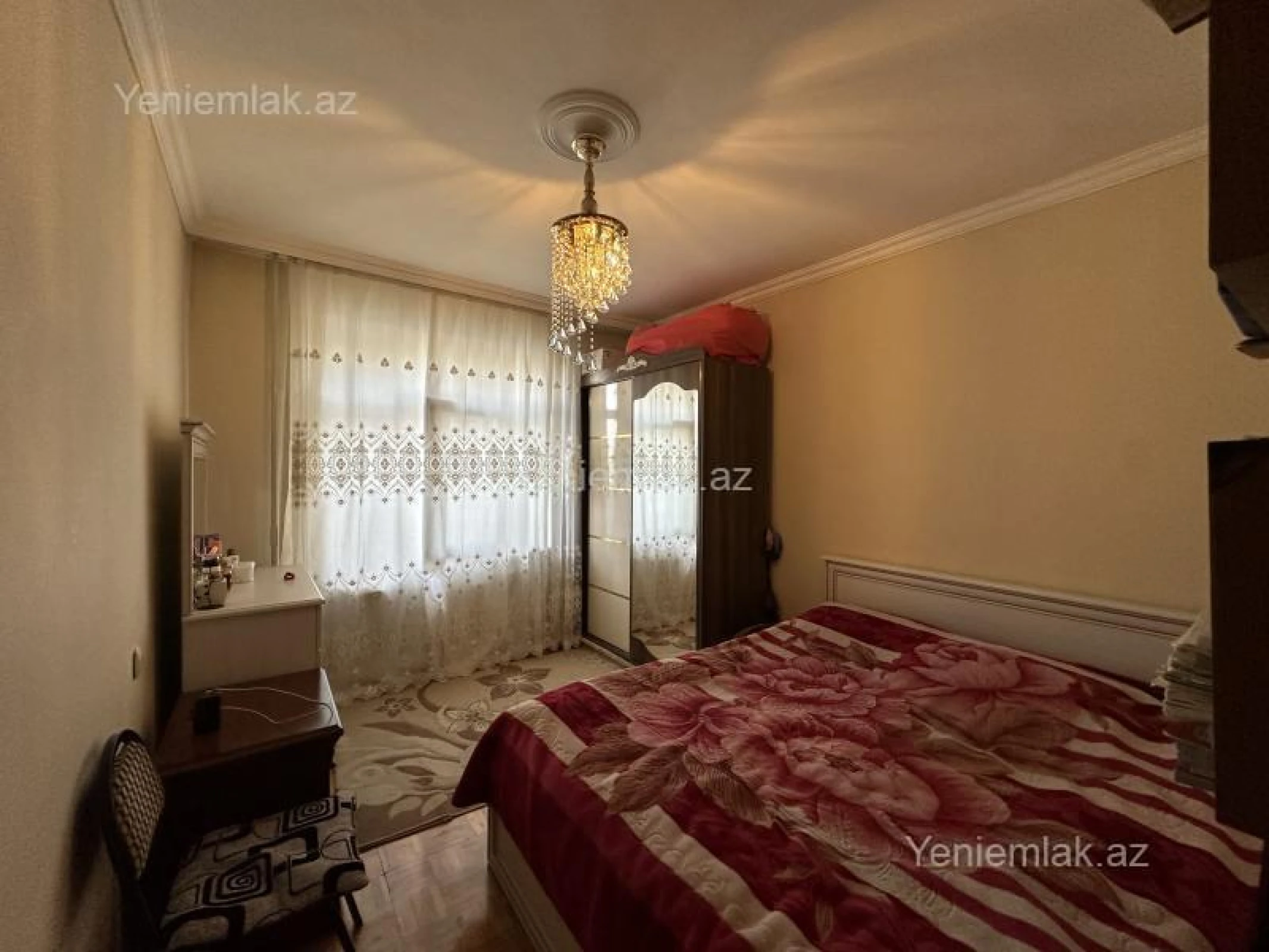 Satılır 3 otaqlı köhnə tikili 70 m²