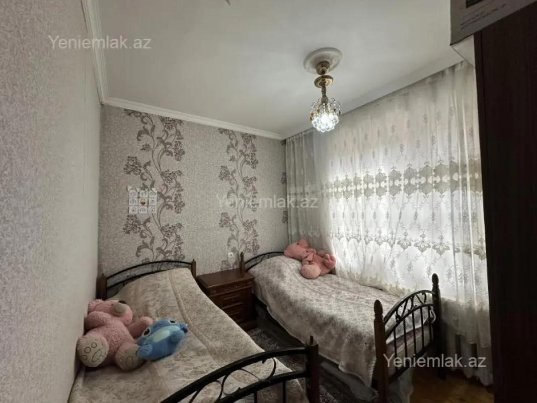 Satılır 3 otaqlı köhnə tikili 70 m²