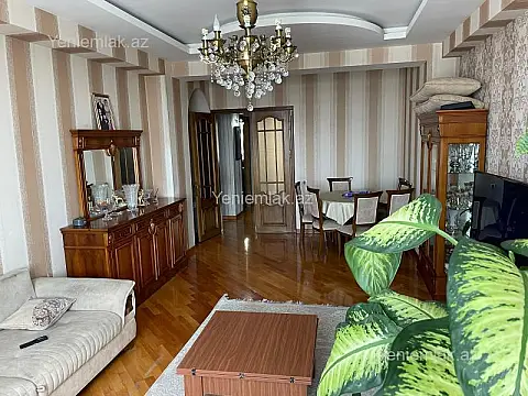 Satılır 3 otaqlı yeni tikili 125 m²