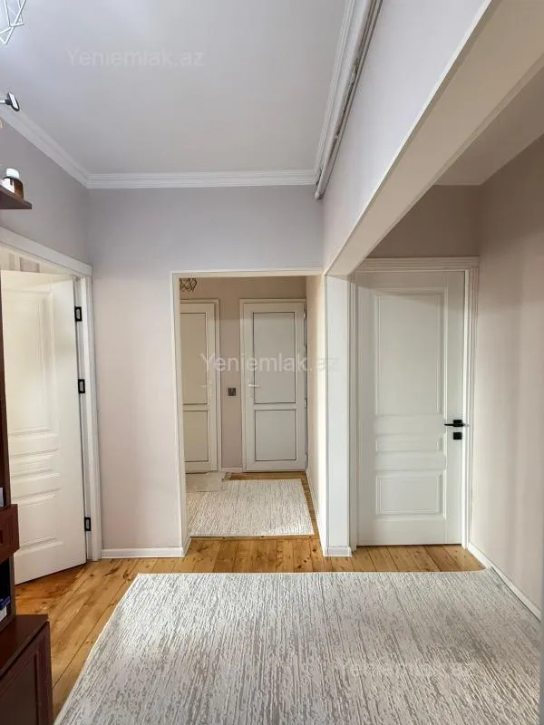 Satılır 3 otaqlı köhnə tikili 85 m²