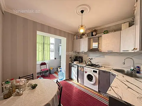 Satılır 3 otaqlı köhnə tikili 85 m²