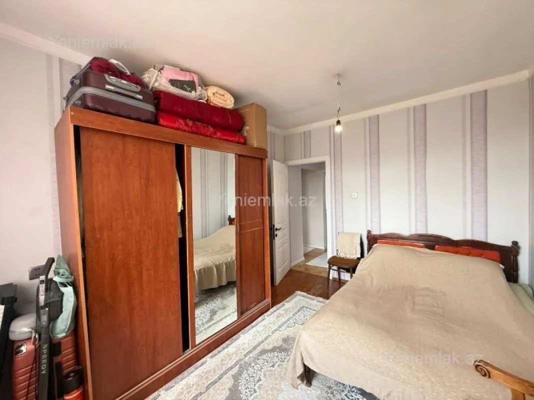 Satılır 3 otaqlı köhnə tikili 85 m²